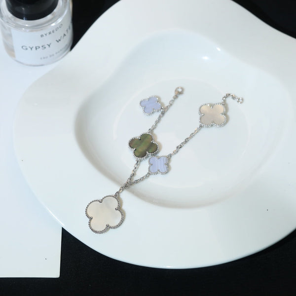 <CHIBA>CLOVER BRACELET 5 MOTIFS MOP CHALCEDONY