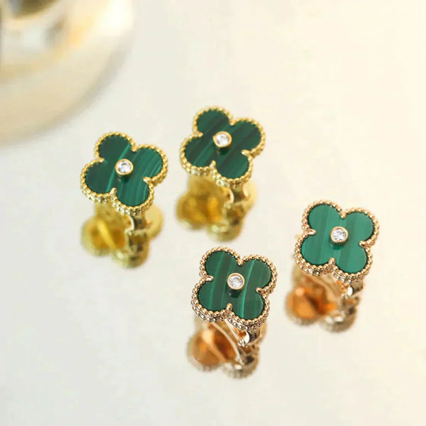 <CHIBA>CLOVER MEDIUM 1 MOTIFS MALACHITE DIAMOND EARRINGS