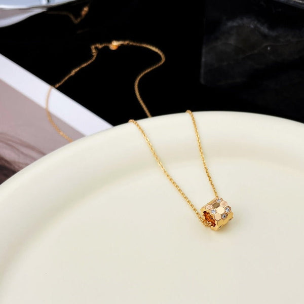 <CHIBA>BEE MINI PEDANT DIAMOND NECKLACE